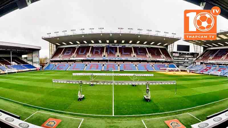 Tìm hiểu tổng quan về cấu trúc và cơ sở vật chất của sân vận động Turf Moor